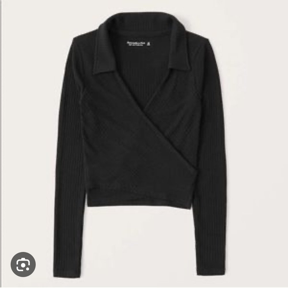 NWOT Abercrombie Long Sleeved Ribbed Polo Wrap Top